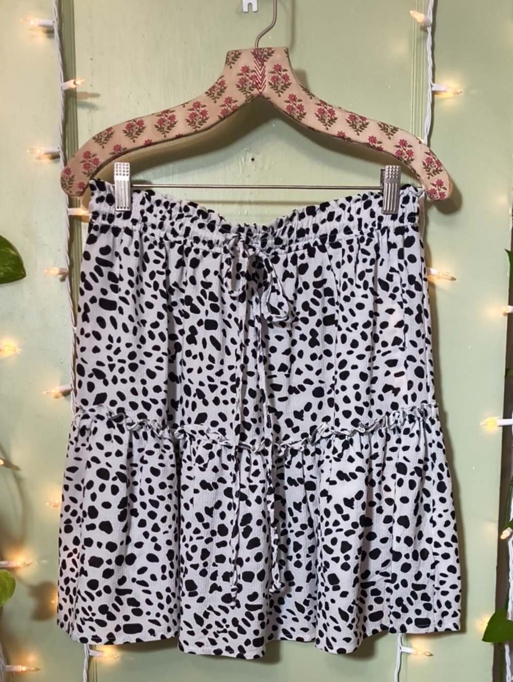 Women's Elastic Waist Flouncy Layer Cupcake Black White Dalmatian Skirt L